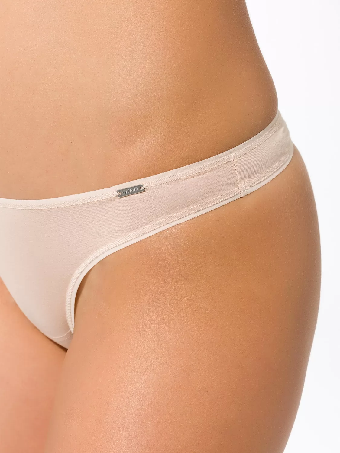 Beżowy Stringi Skiny Essentials Light 085272 - zdjęcie 2