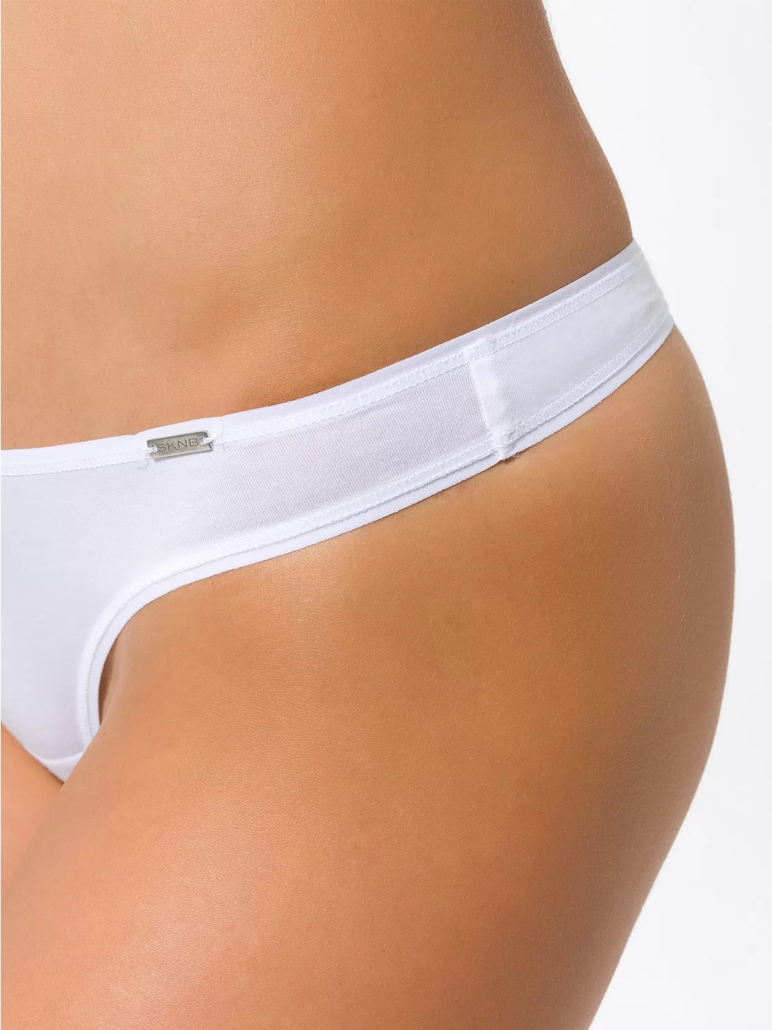 Biały Stringi Skiny Essentials Light 085272 - zdjęcie 2