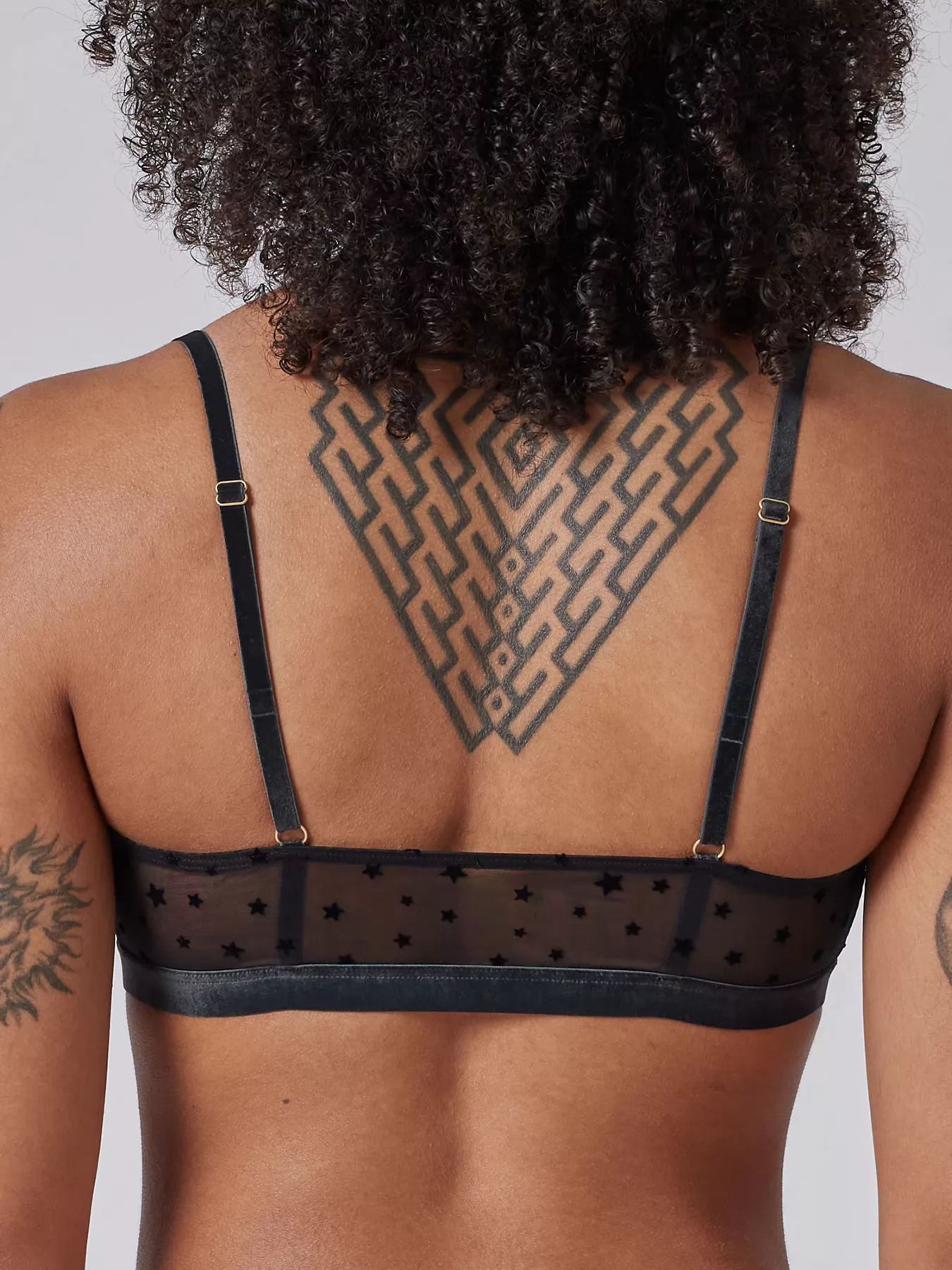 Czarny Biustonosz bez fiszbin Skiny Every Day in Mesh 080541 - zdjęcie 2