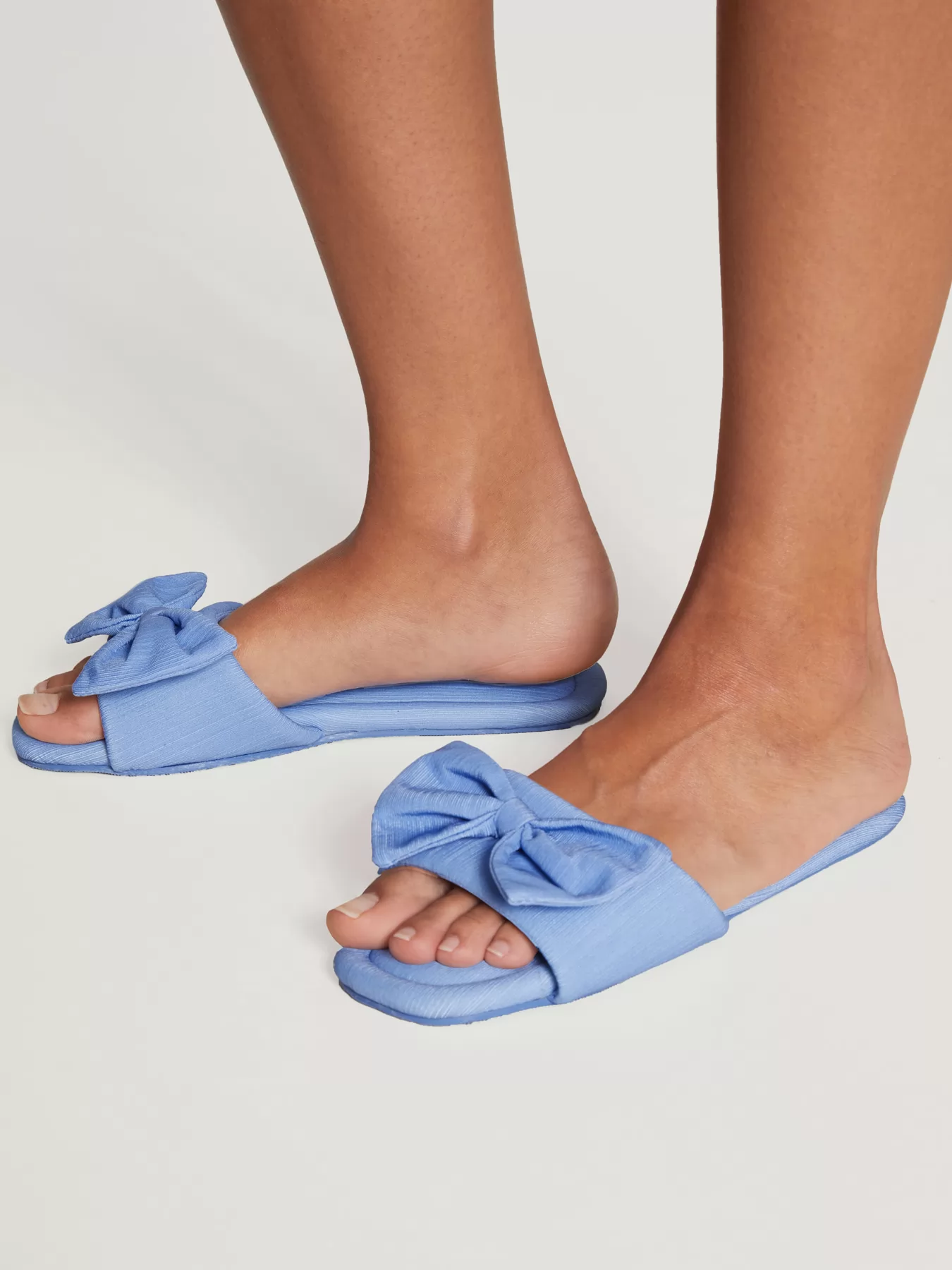 Niebieski Kapcie Calida Favourites Daisy 89196 - zdjęcie 2