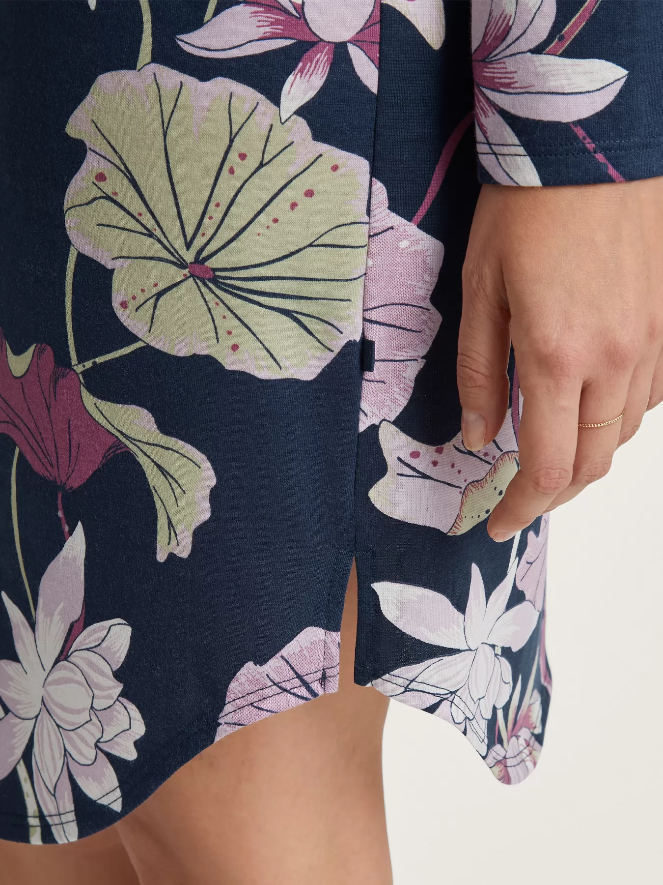 Fioletowy, granatowy, wielobarwny Koszula nocna Calida Favourites Glow 33035 - zdjęcie 3