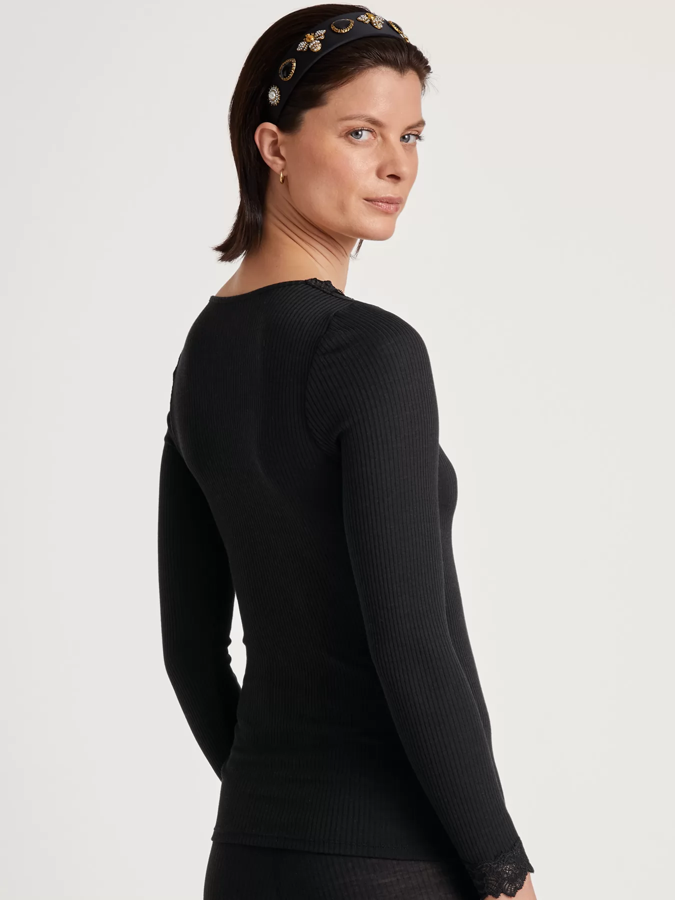 Czarny Jedwabna koszulka damska Calida Silky Wool Joy 15999 - zdjęcie 2