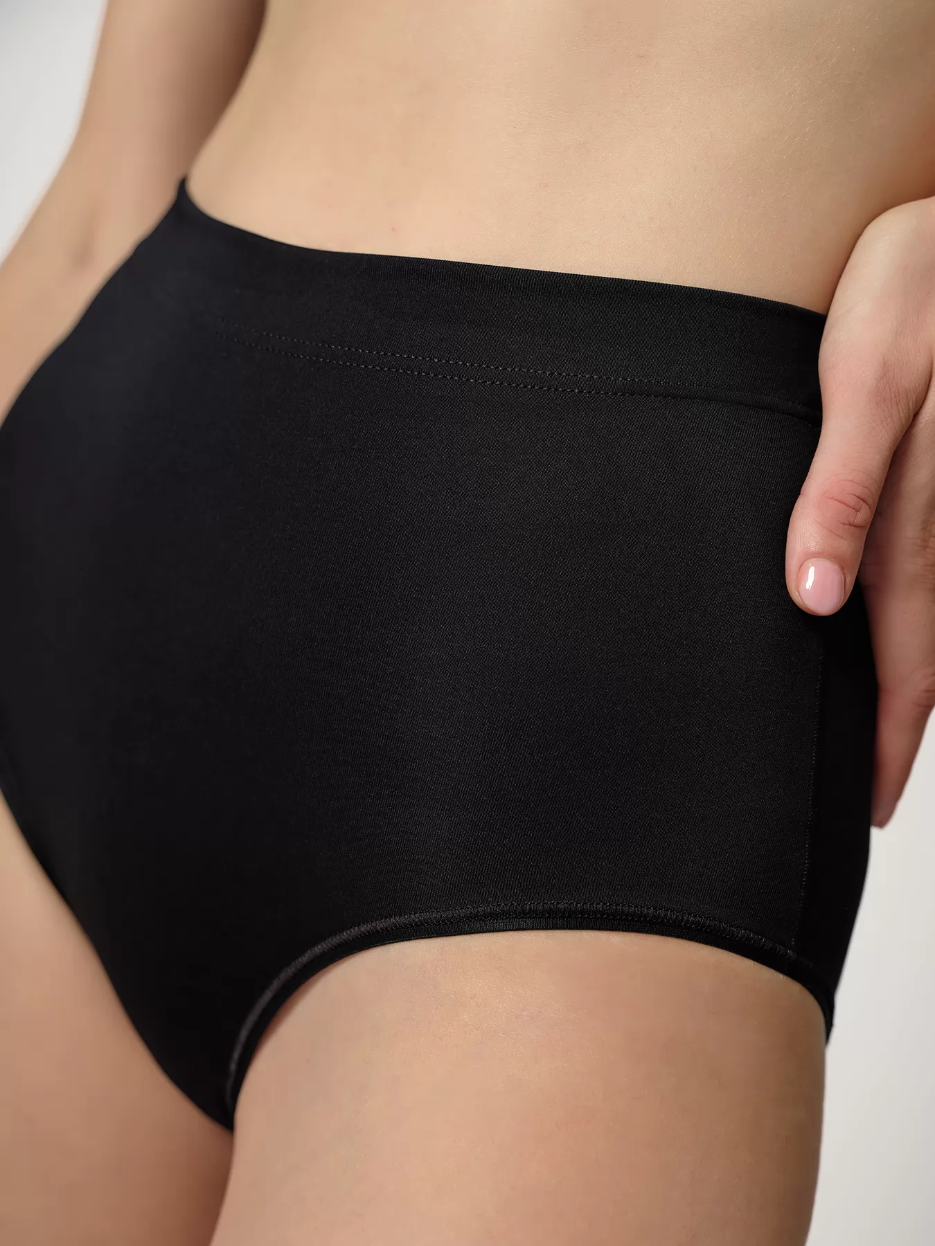 Czarny Figi damskie Huber Perfect Shape 010225 - zdjęcie 3