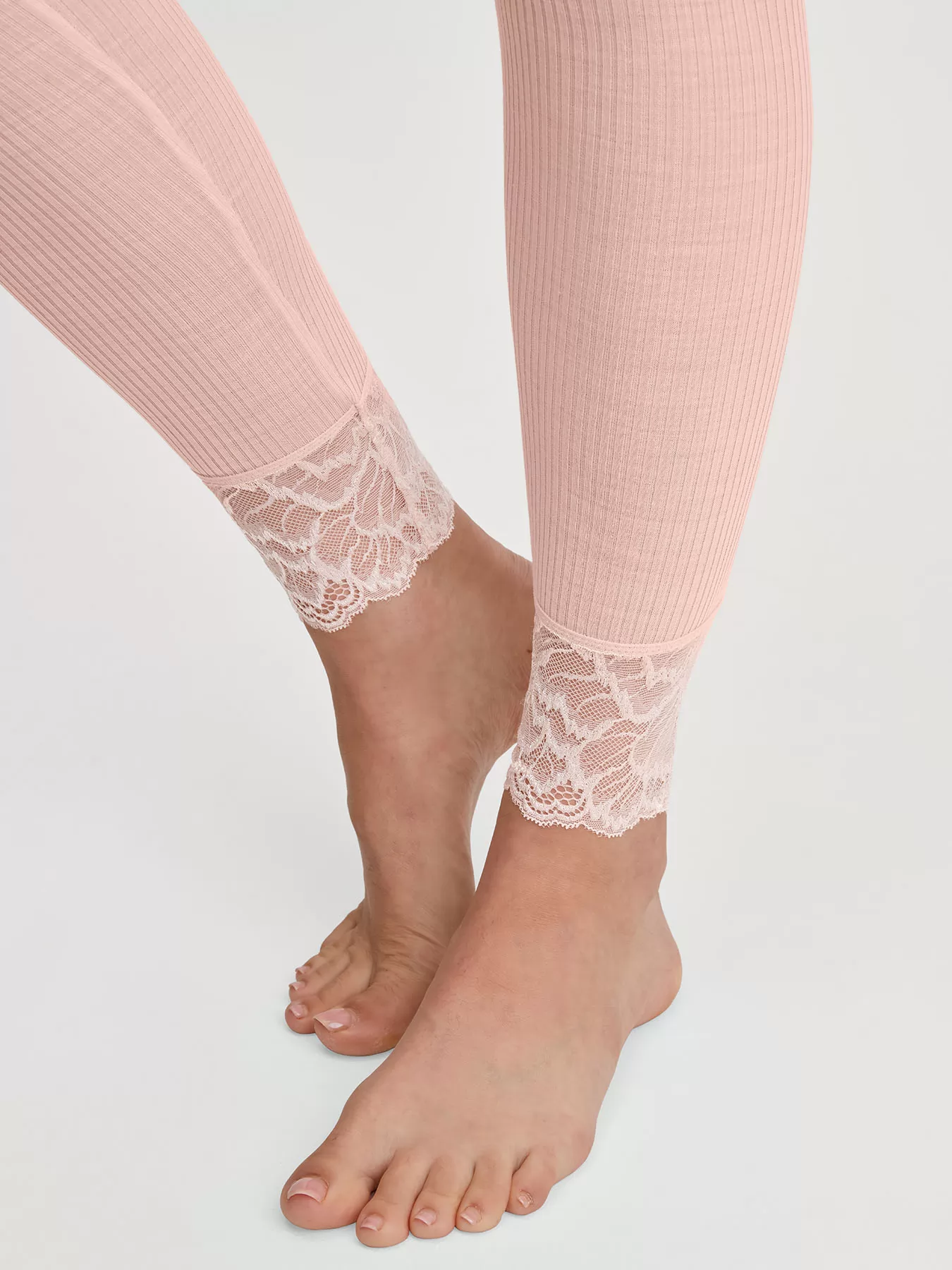 Pudrowy róż, różowy Jedwabne leginsy Calida Silky Wool Joy 27390 - zdjęcie 3