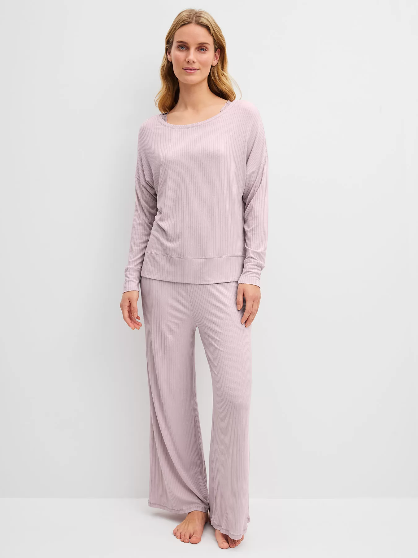Pudrowy róż, różowy Koszulka longsleeve Calida Feminine Lounge 15007 - zdjęcie 4