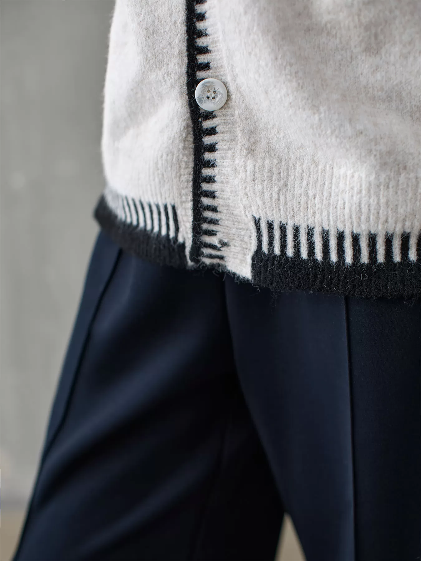 Kremowy Rozpinany kardigan oversize Iconique 26FW-69 - zdjęcie 5