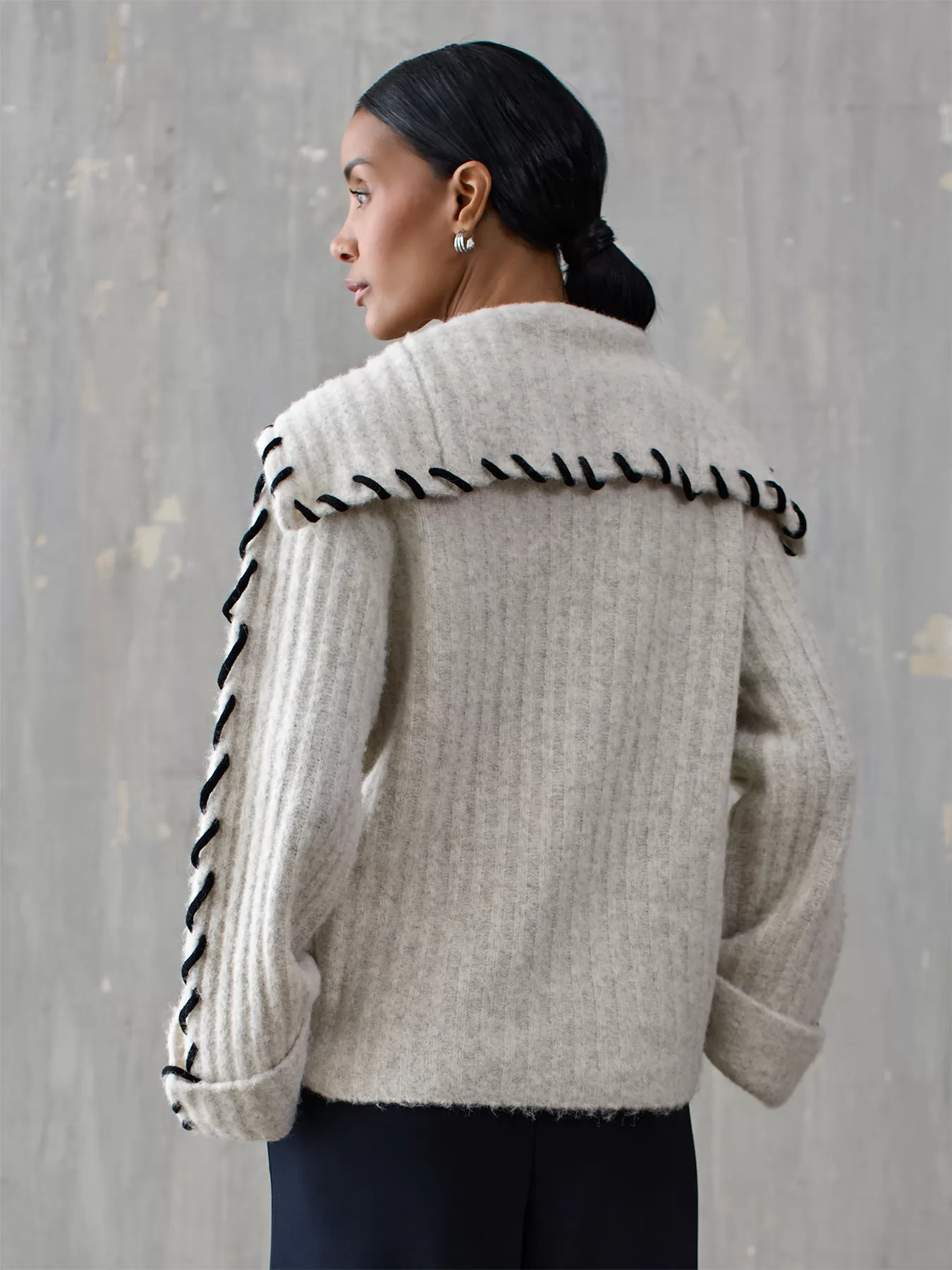 Kremowy Rozpinany kardigan oversize Iconique 26FW-70 - zdjęcie 2
